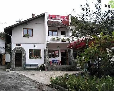 самостоятелни в балкан Bed & Breakfast Ribarica